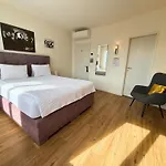 Hotel Movieworld *