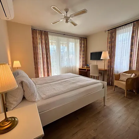 Movieworld Hotel