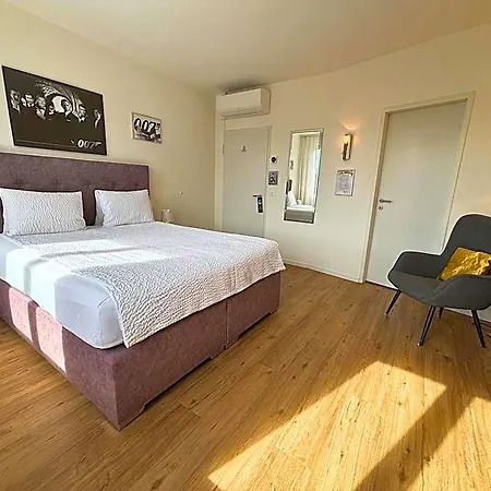 Movieworld Hotel Spiez