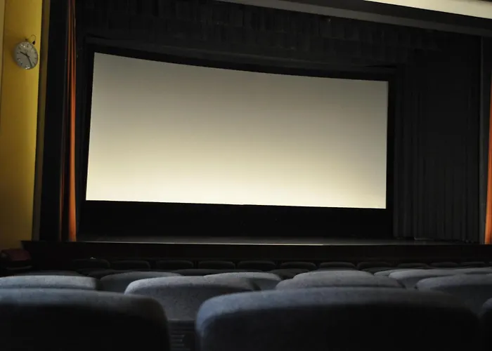 Отель Movieworld Шпиц