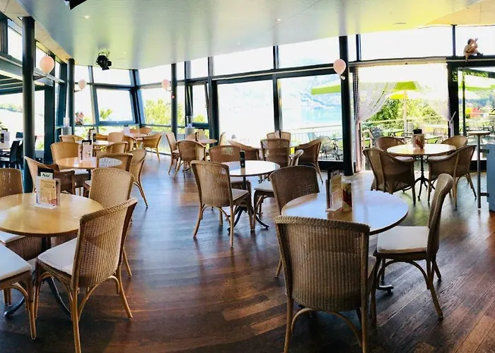 Отель Movieworld *